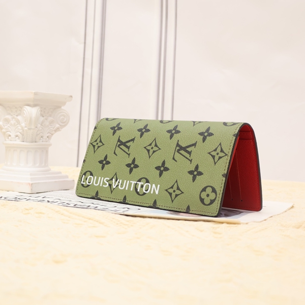 LVコピーウォレット背面デザイン